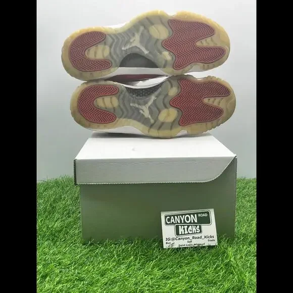 Jordan 11 Low Cherry Size 10.5